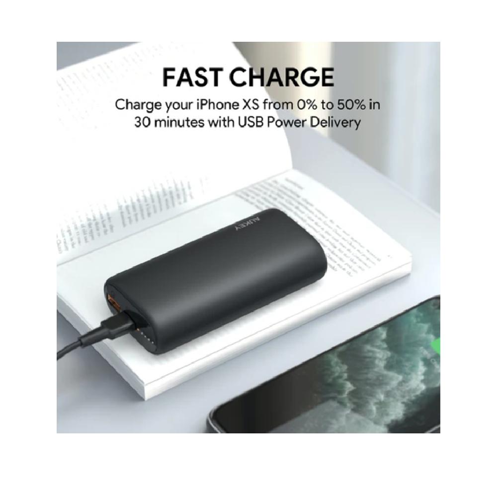 Aukey Powerbank 10000mAh wIth 20W Power Delivery Black