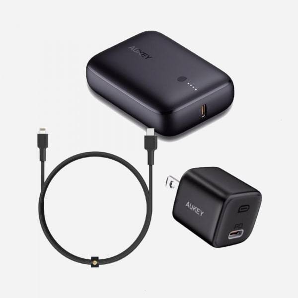 Aukey On-The-Go Bundle (10000mAh Powerbank + USB-C to Lightning Cable + USB-C Adapter)