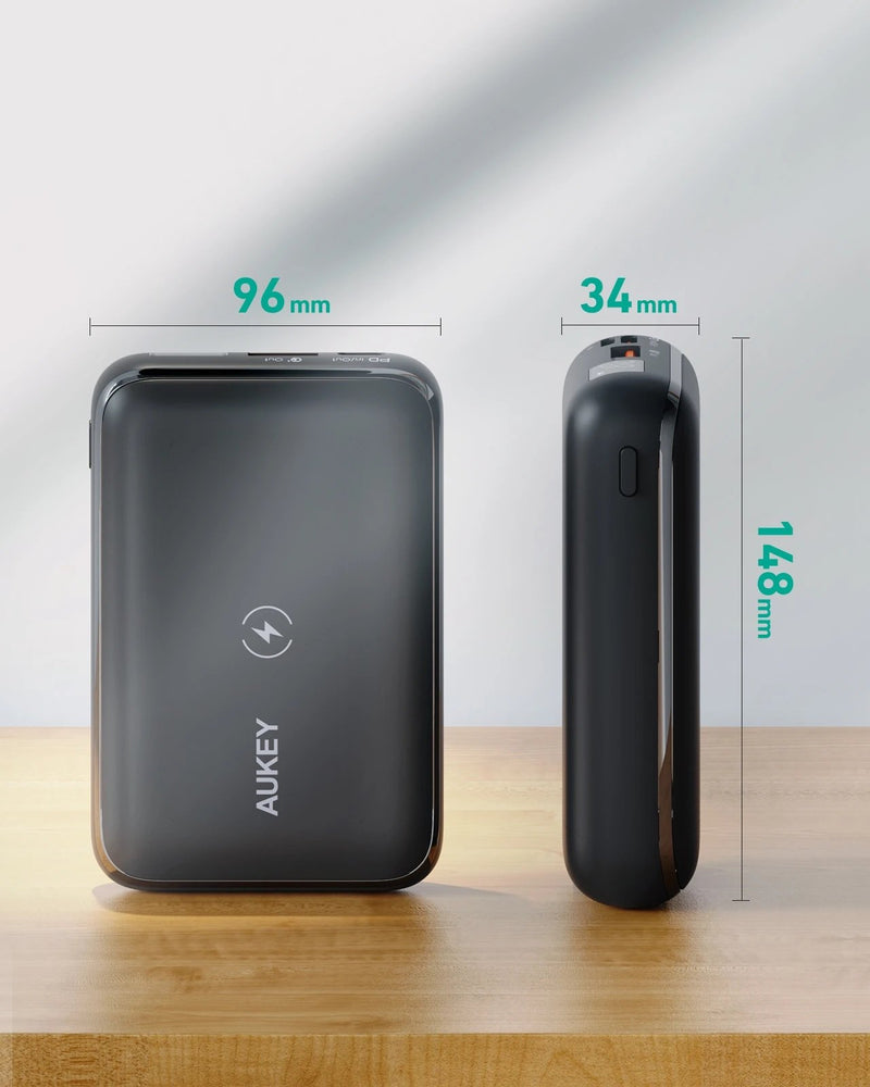 Aukey Wireless Charging 10000mAh Powerbank Gray