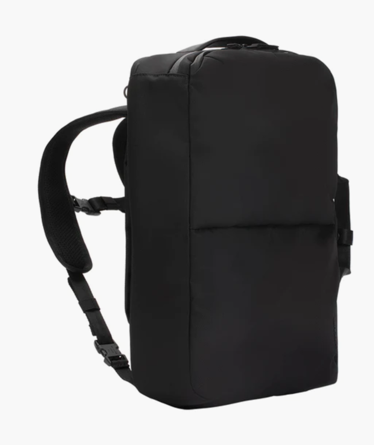 Incase Two-Way Convertible Brief BackPack MacBookPro 16" Black