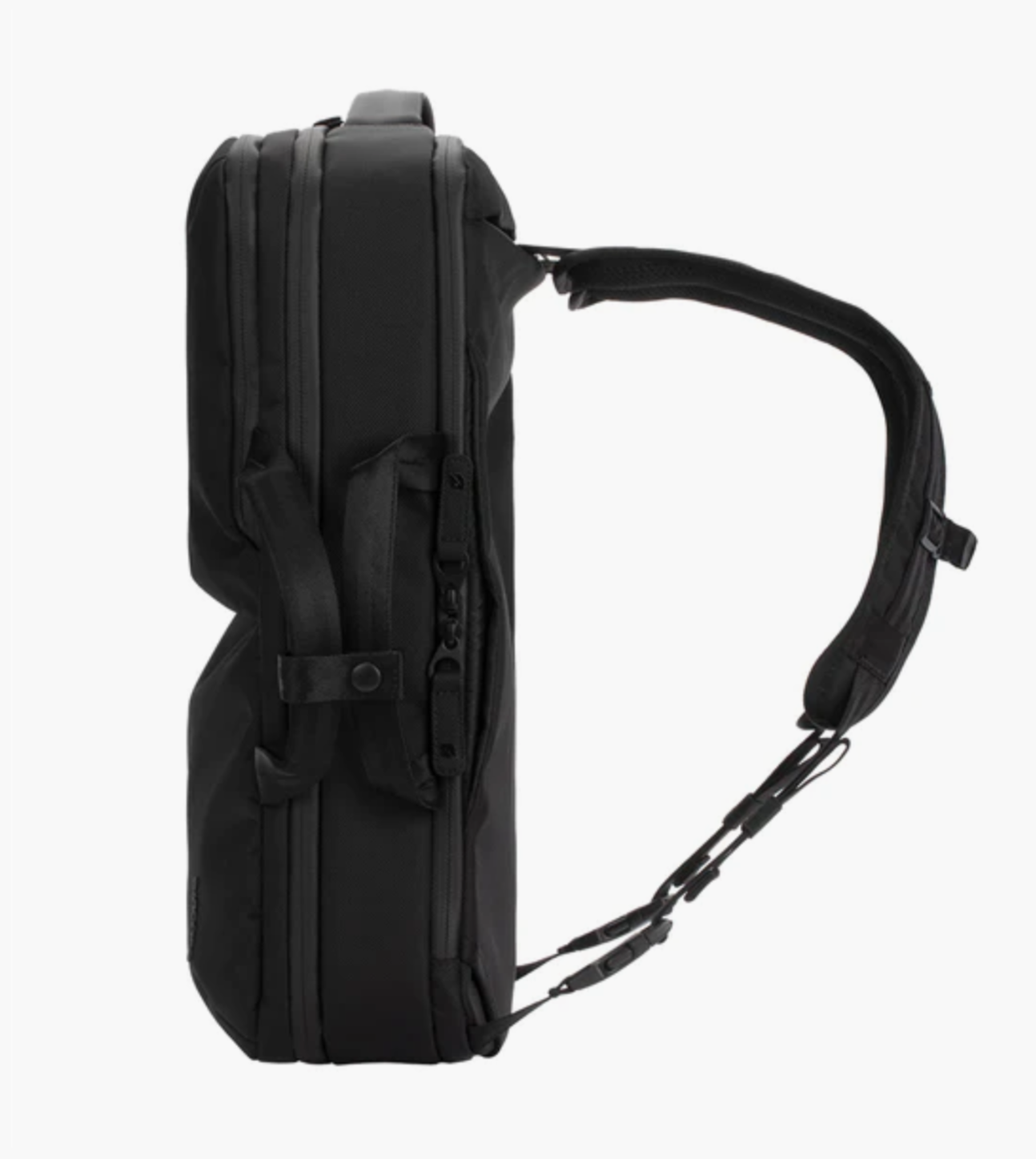 Incase Two-Way Convertible Brief BackPack MacBookPro 16" Black