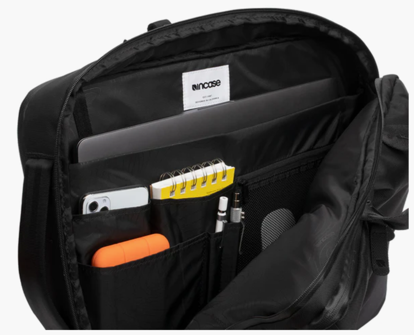 Incase Two-Way Convertible Brief BackPack MacBookPro 16" Black