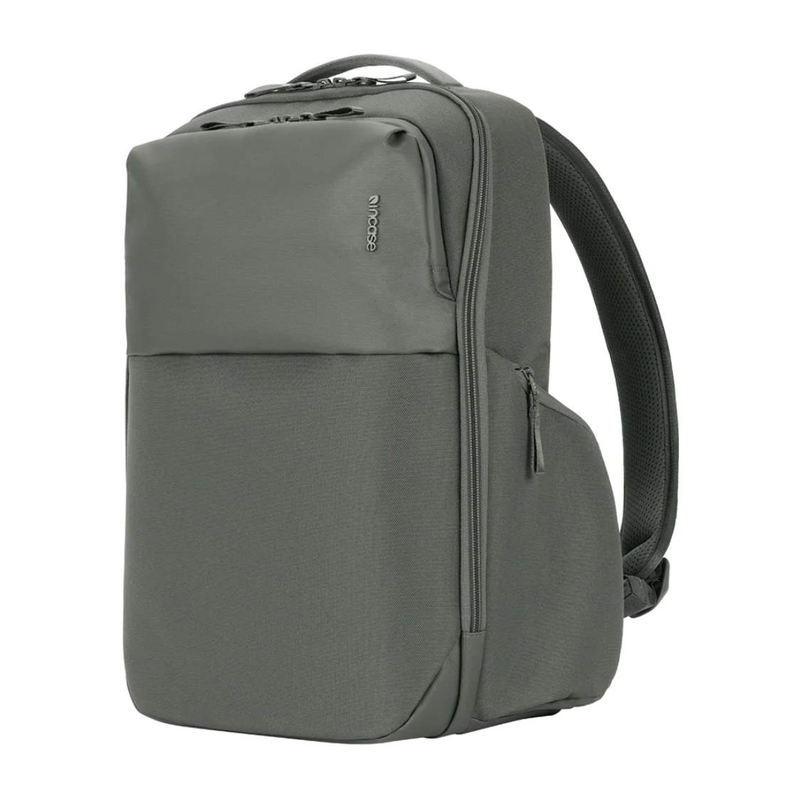 Incase A.R.C. Daypack 16"